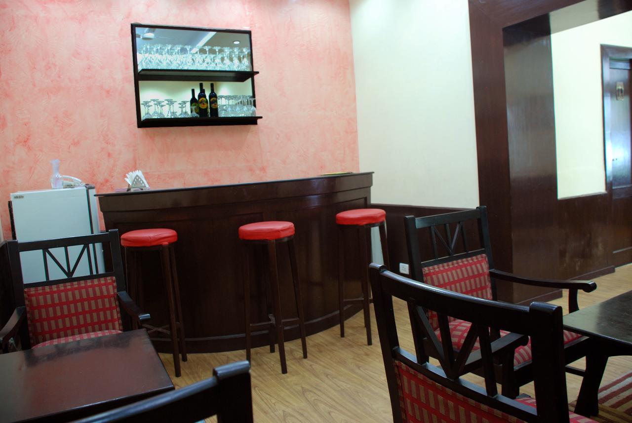 Alasia Hotel Kasauli Esterno foto