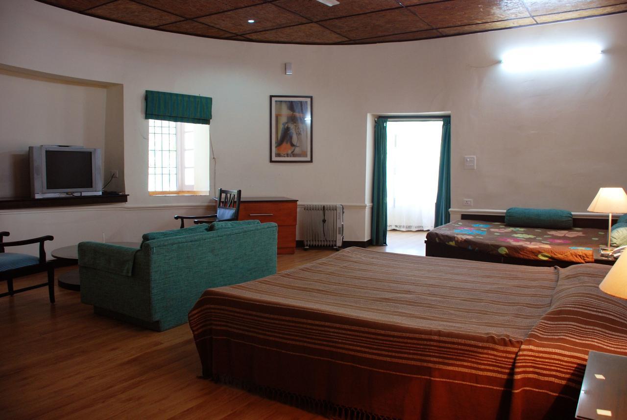 Alasia Hotel Kasauli Esterno foto